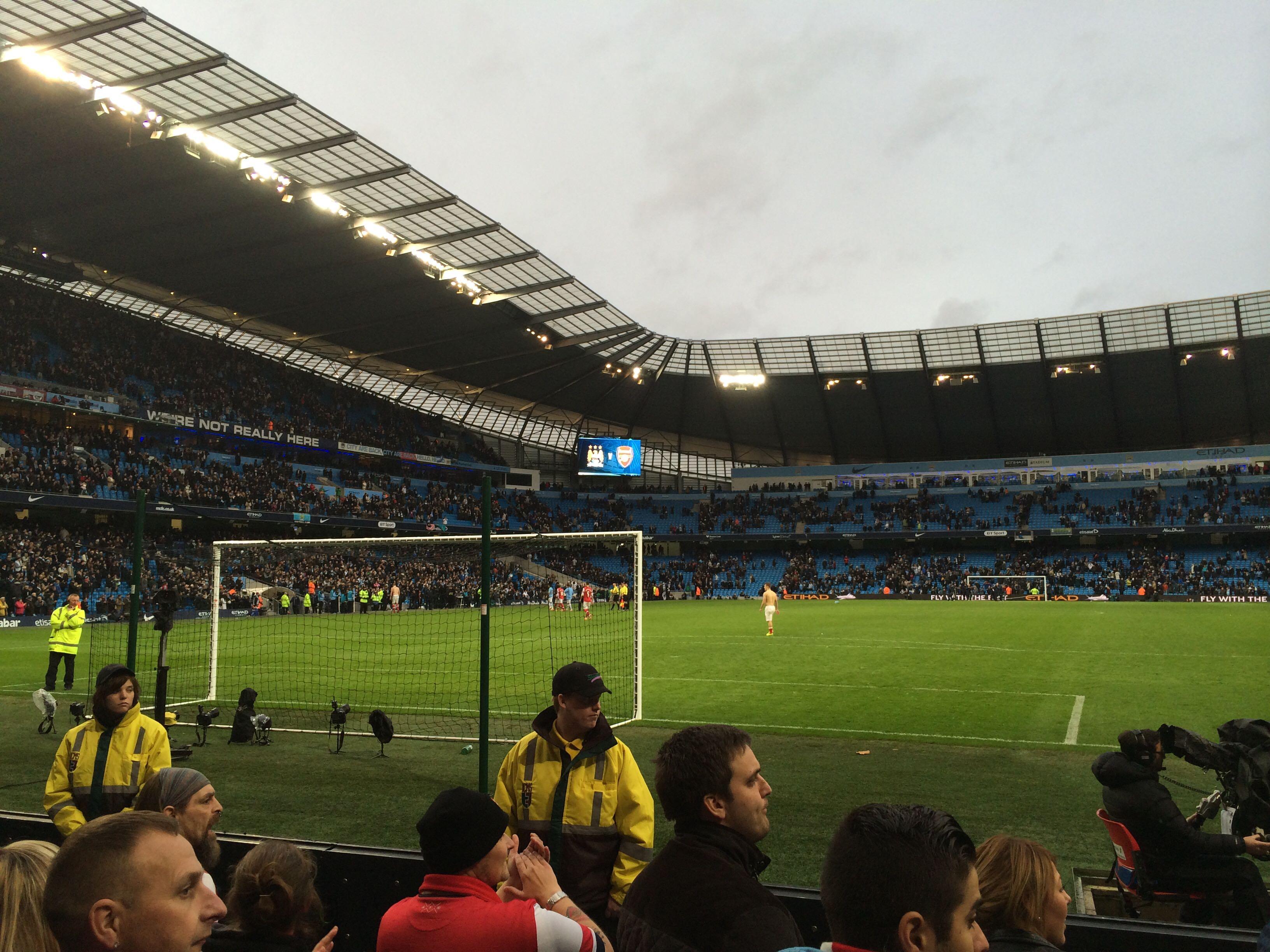 对比浦和红 对比浦和红